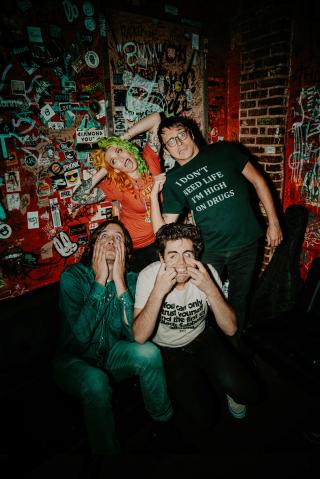 Frankie and the Witch Fingers