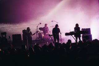 Lorelle Meets The Obsolete | Fuzz Club