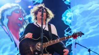 The Cureheads header