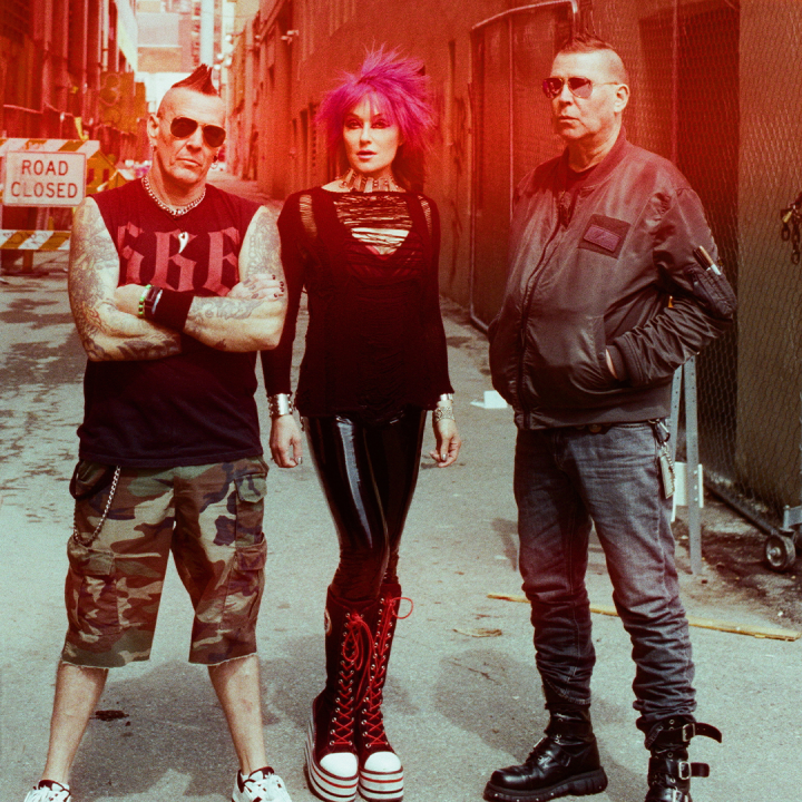 KMFDM (Nieuwe datum) in Effenaar, Eindhoven